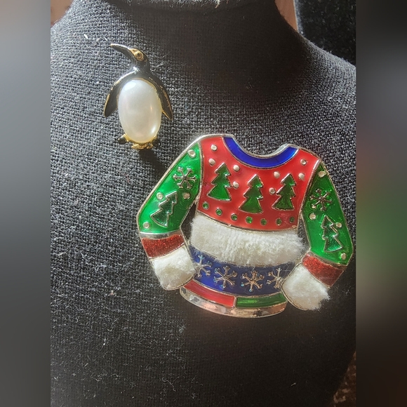 Vintage 1960 Made in Korea brooch and newer Ugly sweater Brooch - Picture 2 of 4